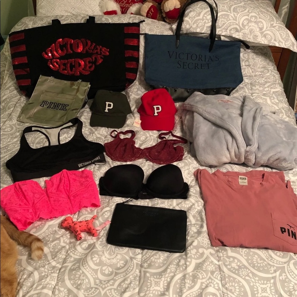 Victoria’s Secret pink bundle! 💖